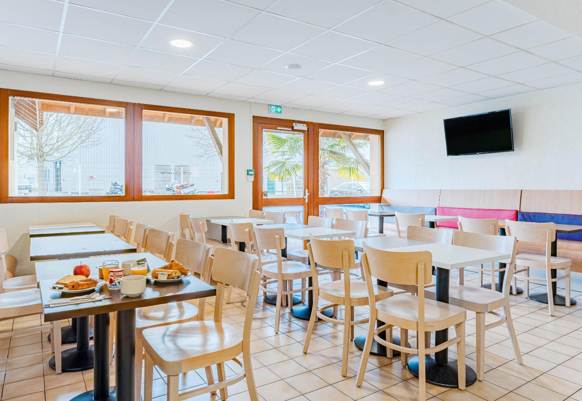 B&B Hotel Châtellerault מראה חיצוני תמונה