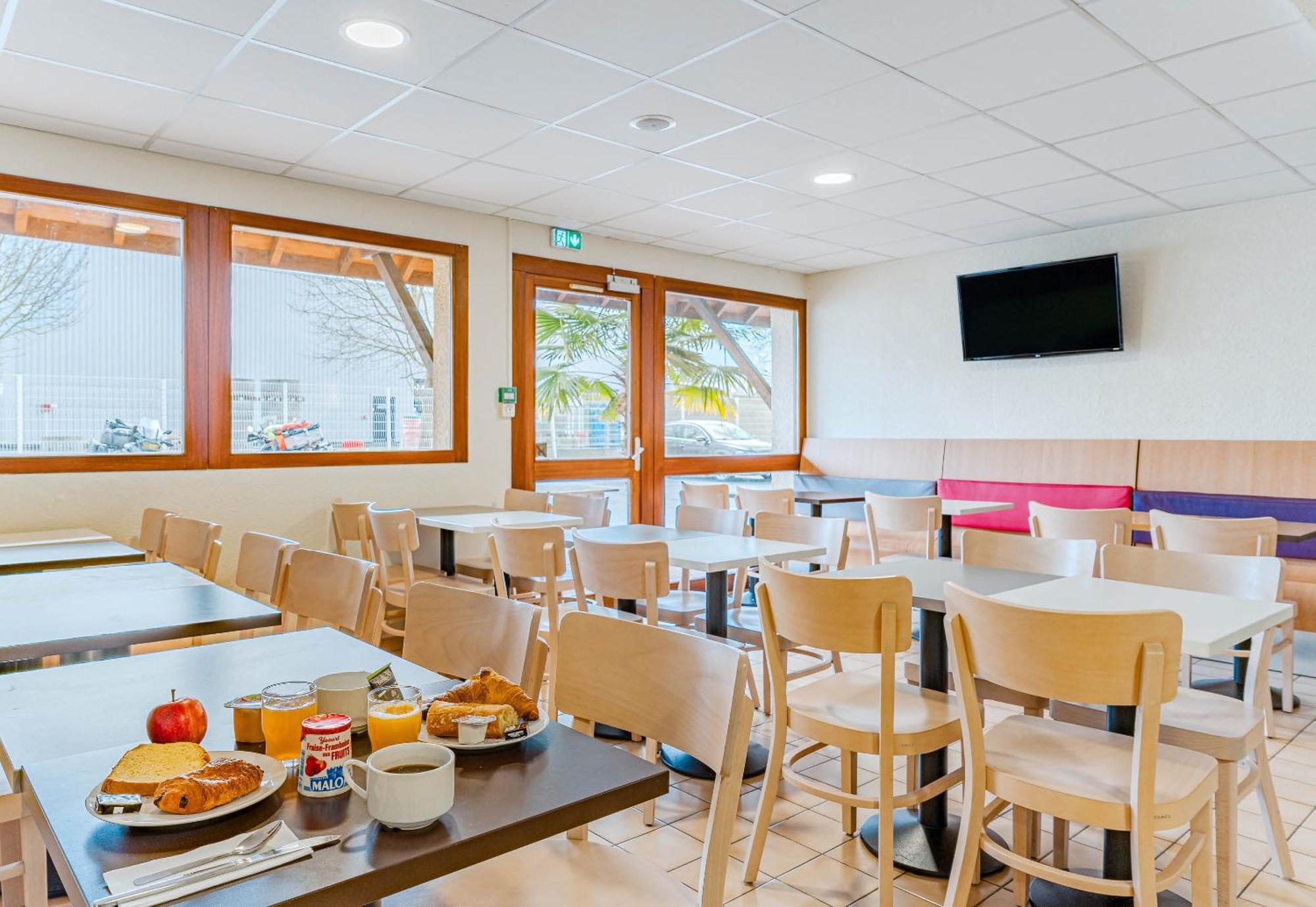 B&B Hotel Châtellerault מראה חיצוני תמונה