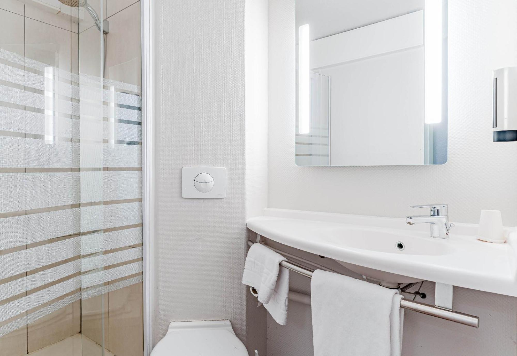 B&B Hotel Châtellerault מראה חיצוני תמונה