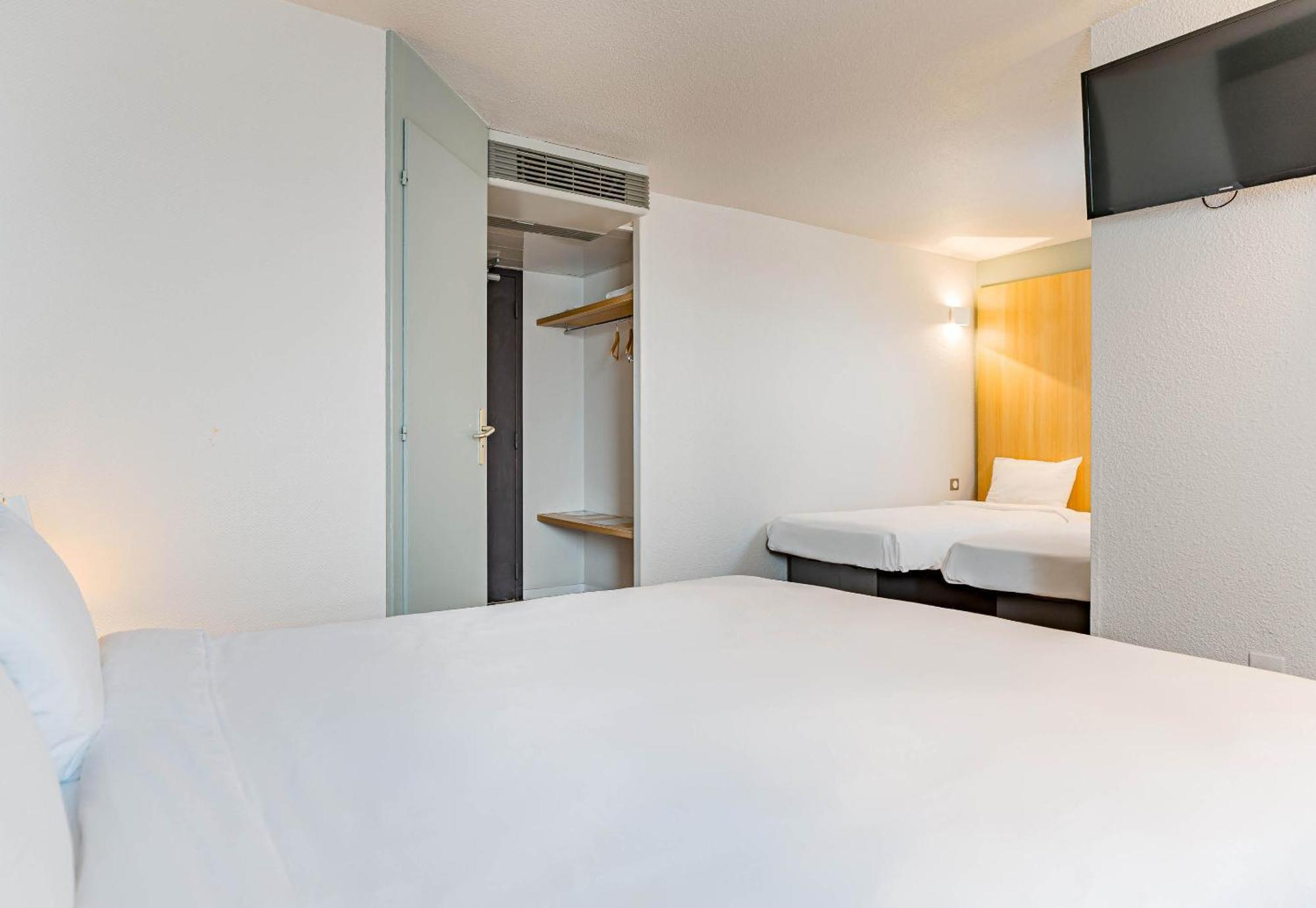 B&B Hotel Châtellerault מראה חיצוני תמונה