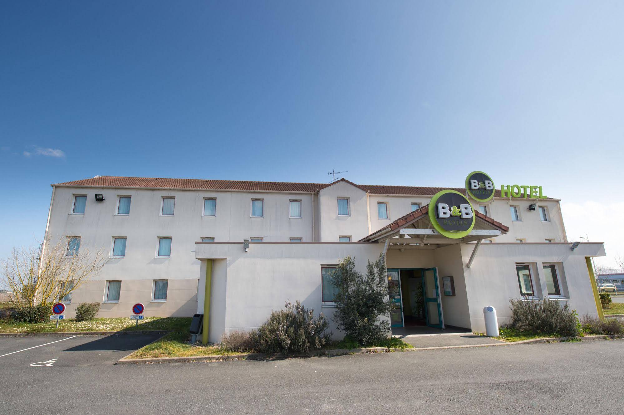 B&B Hotel Châtellerault מראה חיצוני תמונה